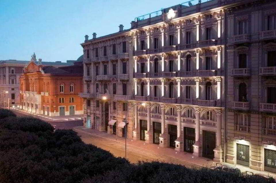 JR Hotels Oriente Bari 1