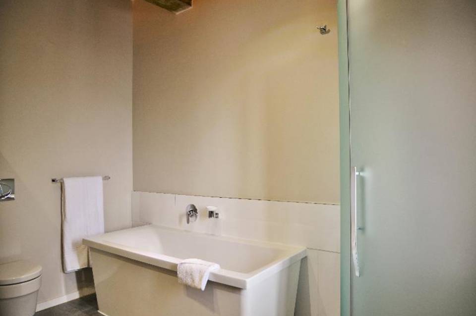 The Reef Hotel 3