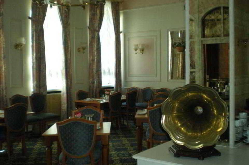 Rheinischer Hof 1