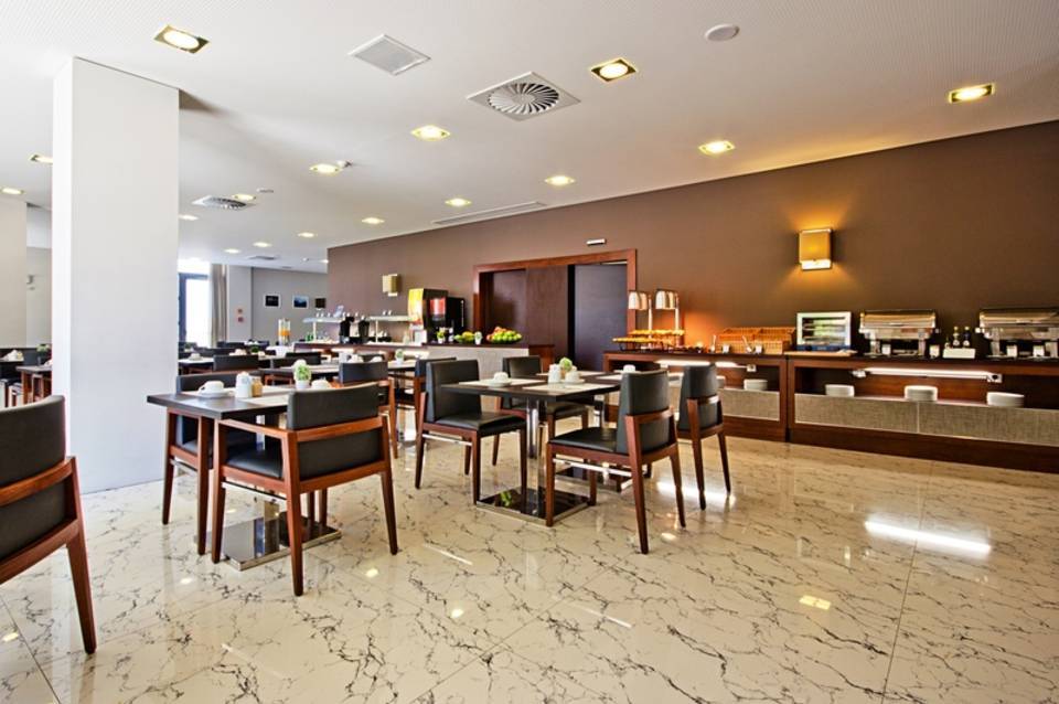 Eurostars Oporto 1