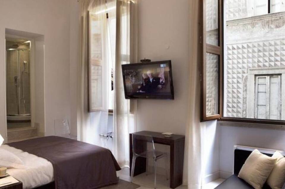 Navona Palace Luxury Inn 1