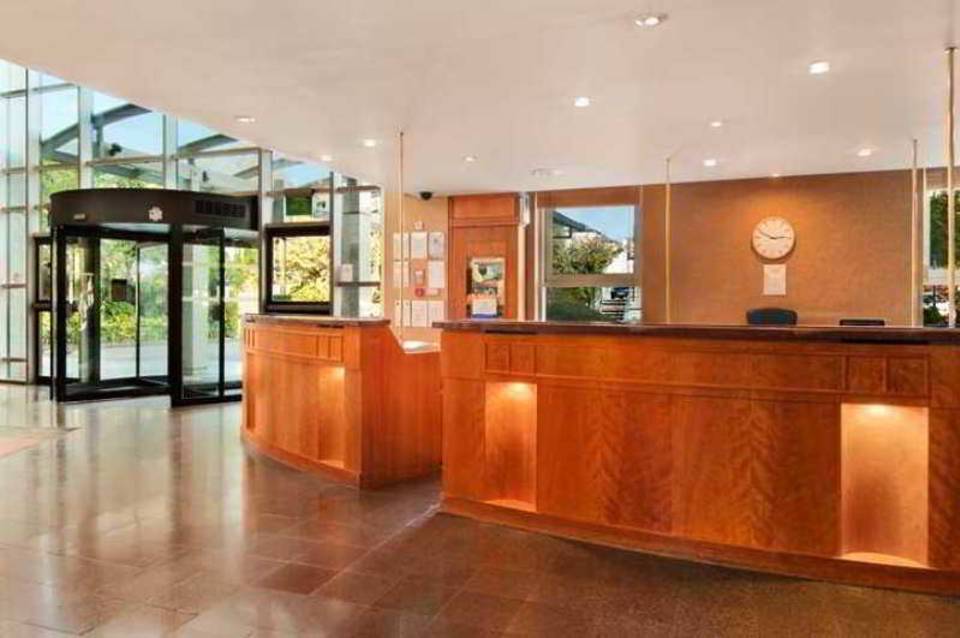 Hilton Croydon 4