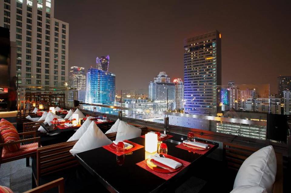Centara Watergate Pavillion Hotel Bangkok 2