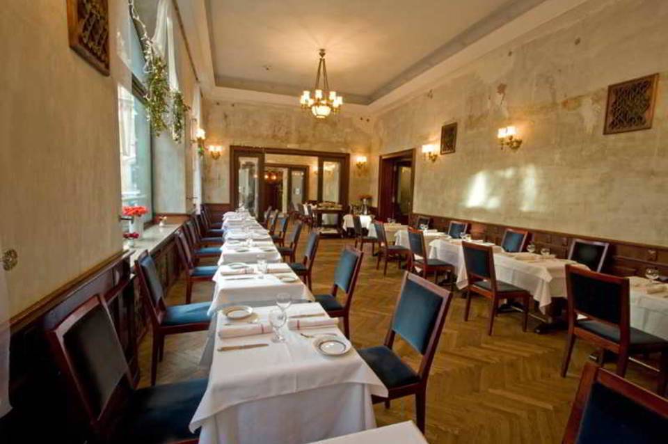 H15 Hotel Francuski 1