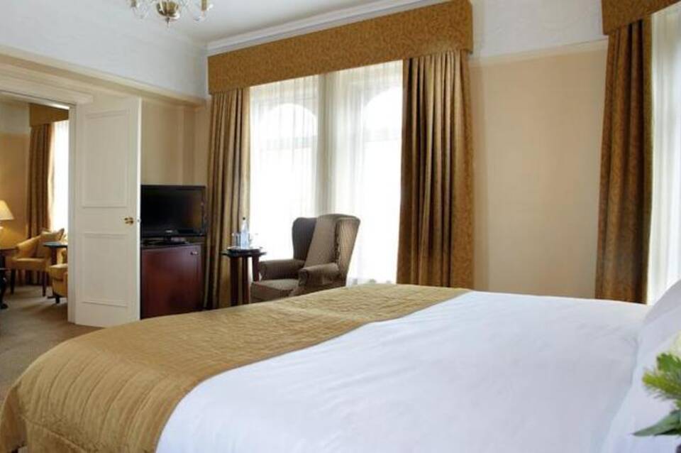 Macdonald Burlington Hotel 3