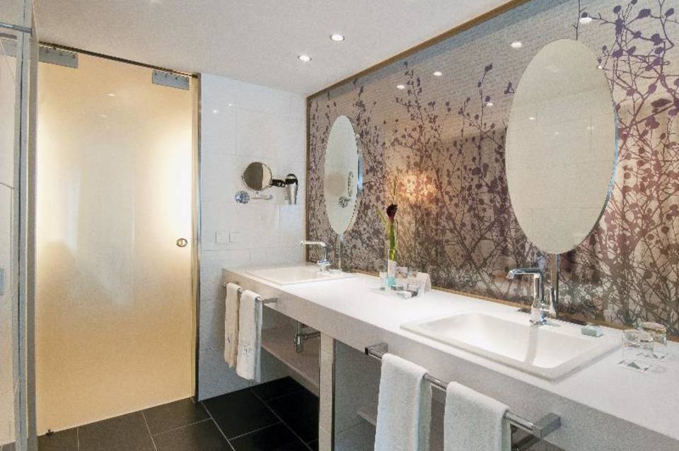 Eurostars Book Hotel 4