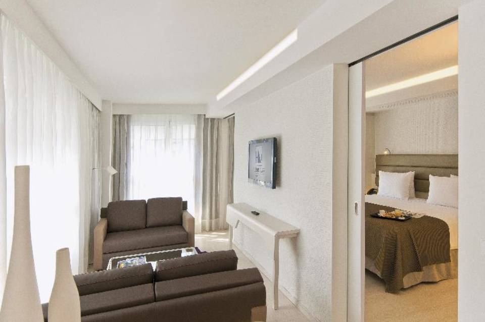 Eurostars Book Hotel 5