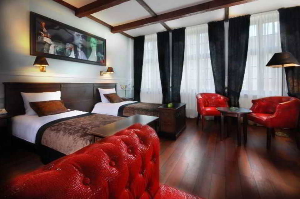 Holland Haus Residence 5