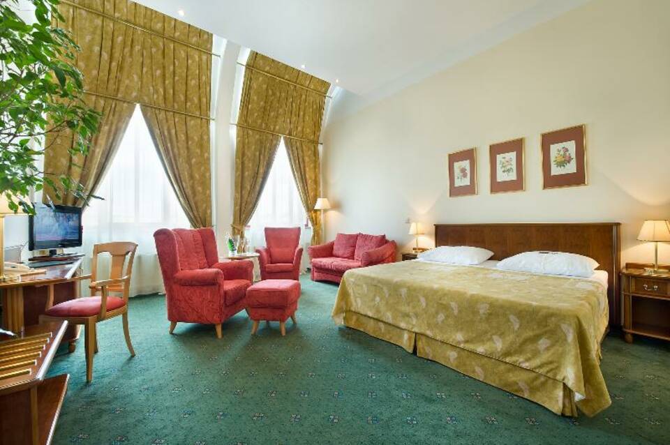 EA Hotel Rokoko 1