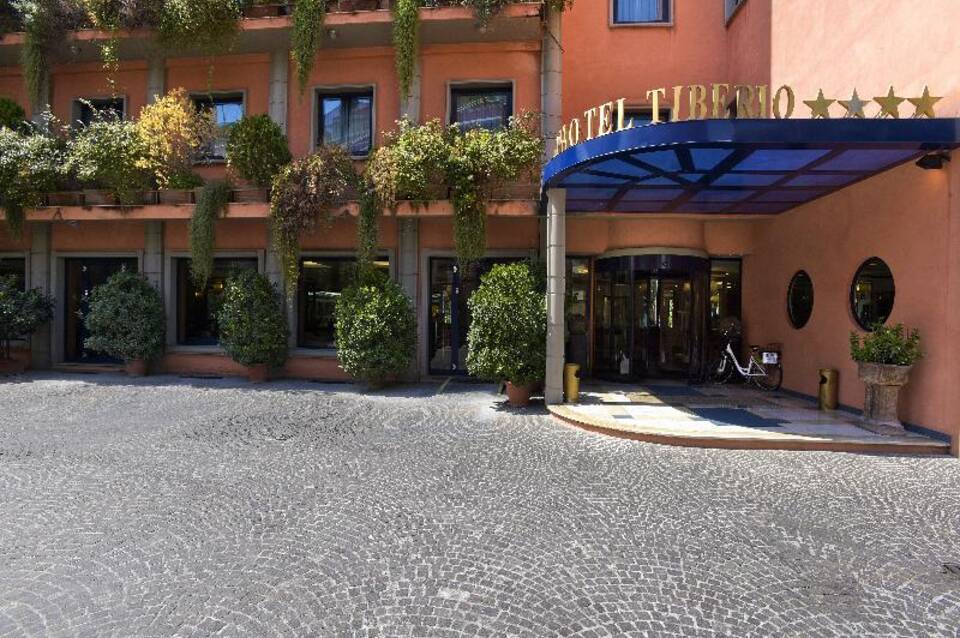 Grand Hotel Tiberio 2
