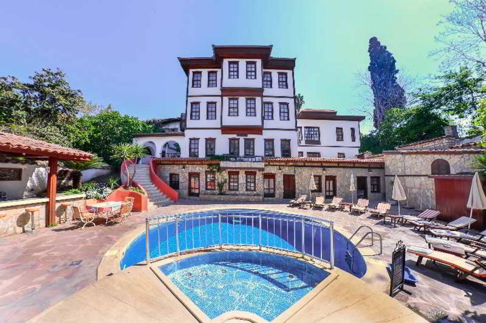 Argos Hotel 1