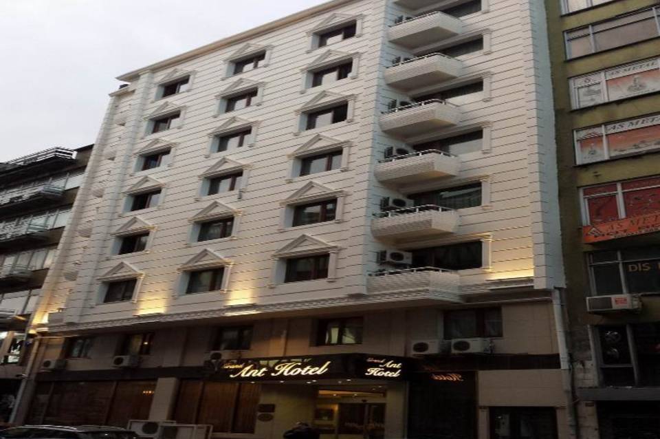 Grand Ant Hotel 2