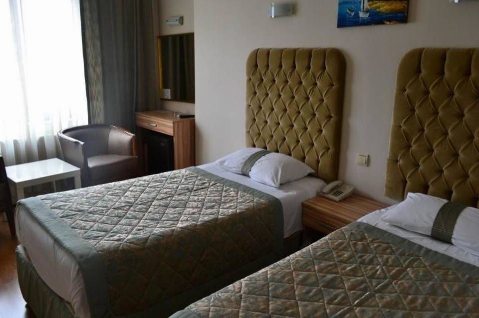 Grand Ant Hotel 3
