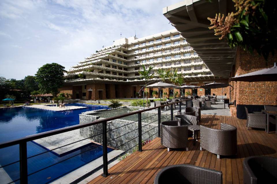 Cinnamon Lakeside Colombo  1