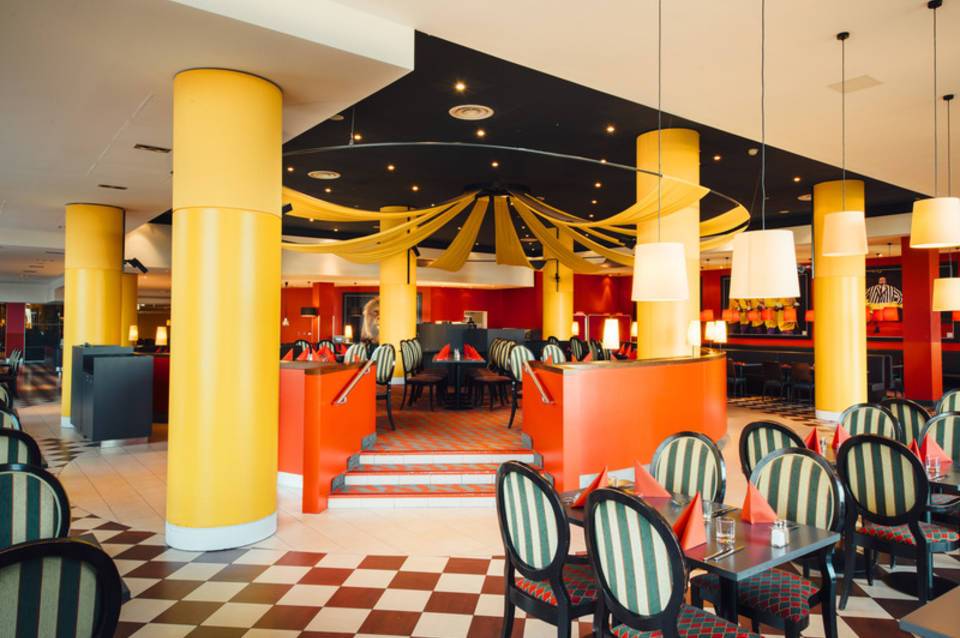 Grand Magic Hotel 2