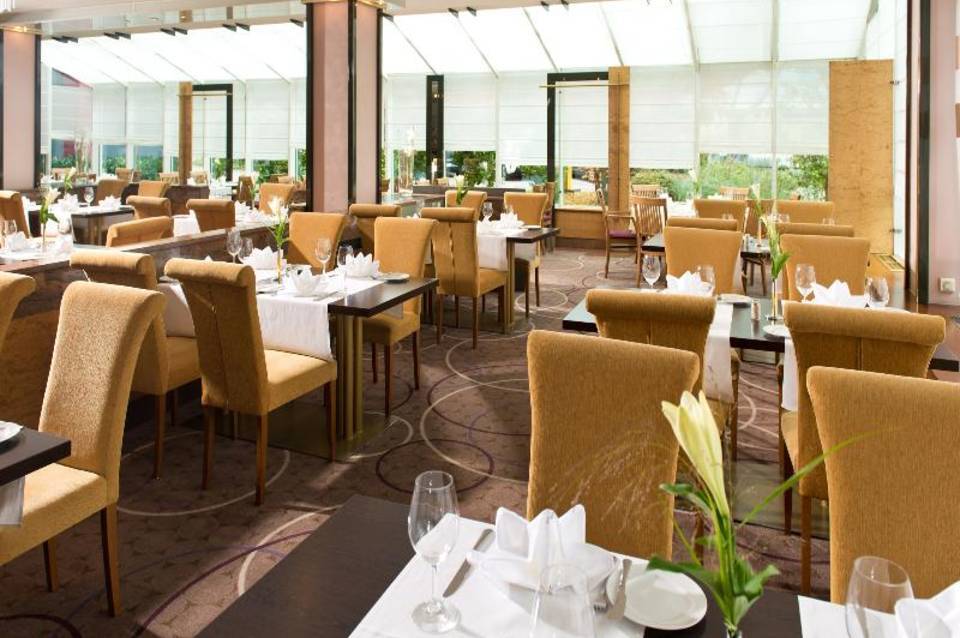 Leonardo Hotel Köln Bonn Airport 5