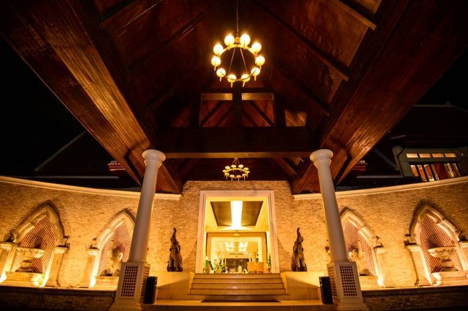 Deevana Patong Resort & Spa 1