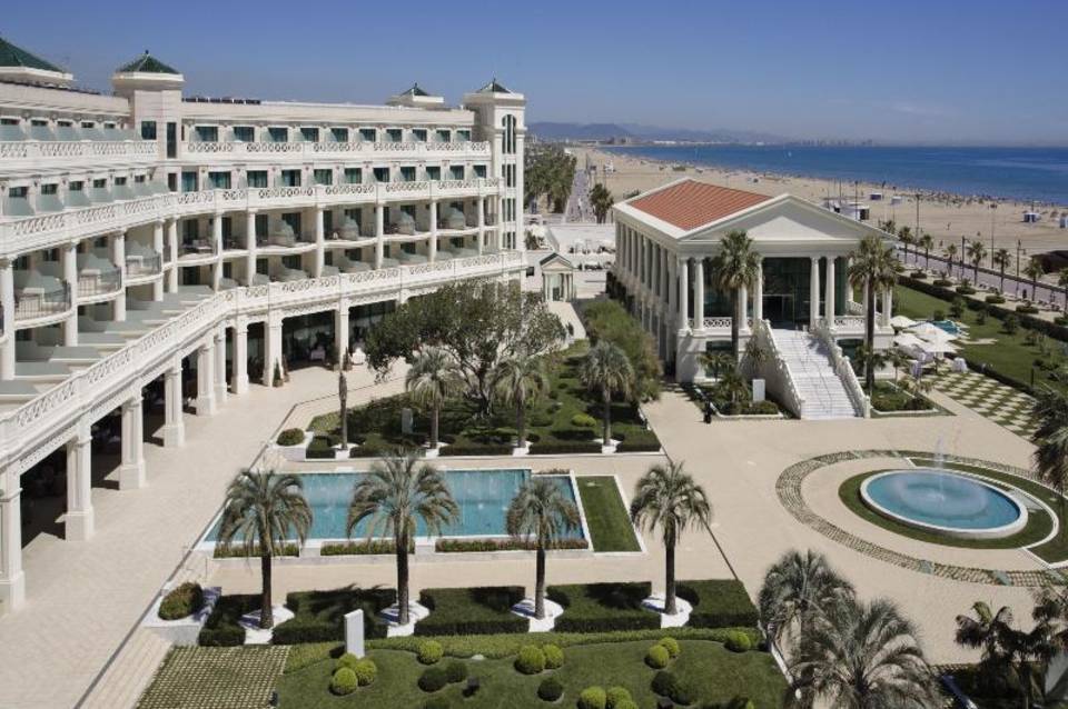 Las Arenas Balneario Resort 1