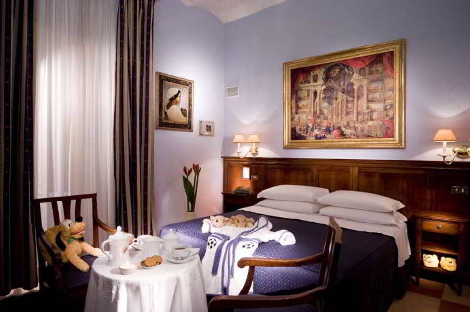 Hotel Des Artistes 3