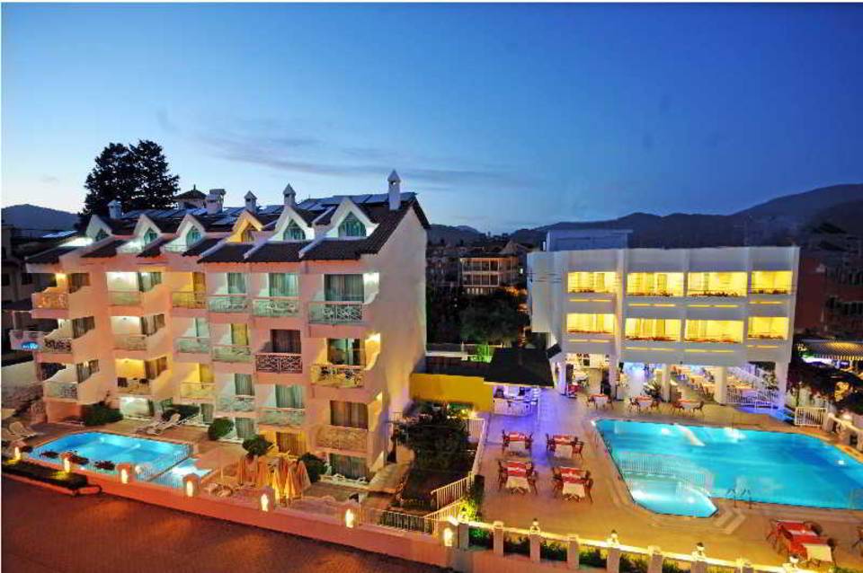 Blue Palace Hotel & Apart 2