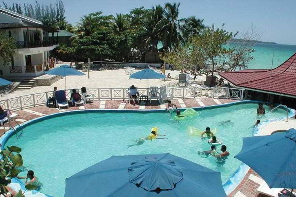 Negril Treehouse Resort 4