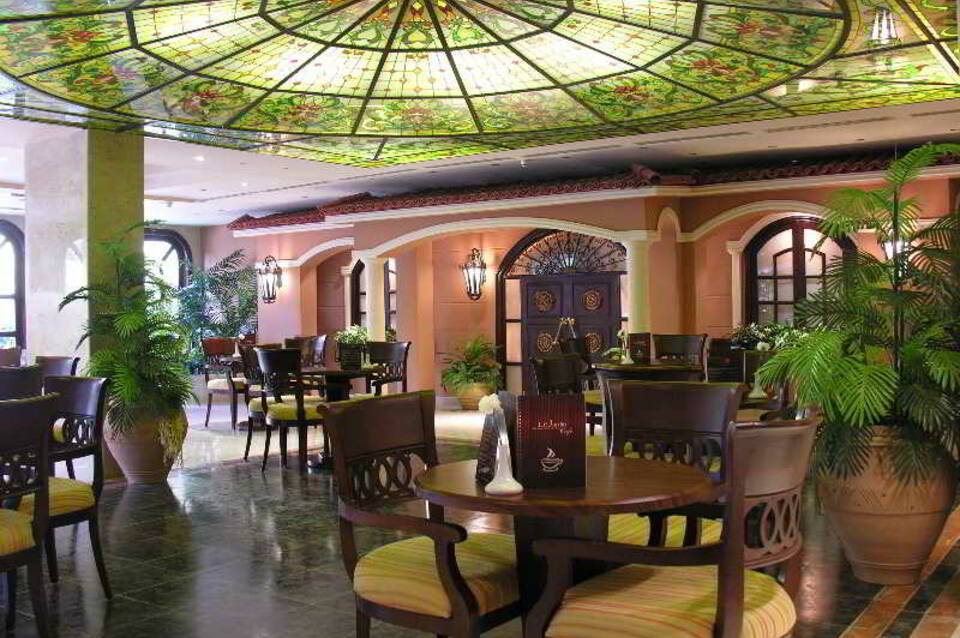 Pyramisa Suites Hotel Cairo 5