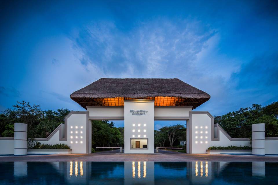 BlueBay Grand Esmeralda 1