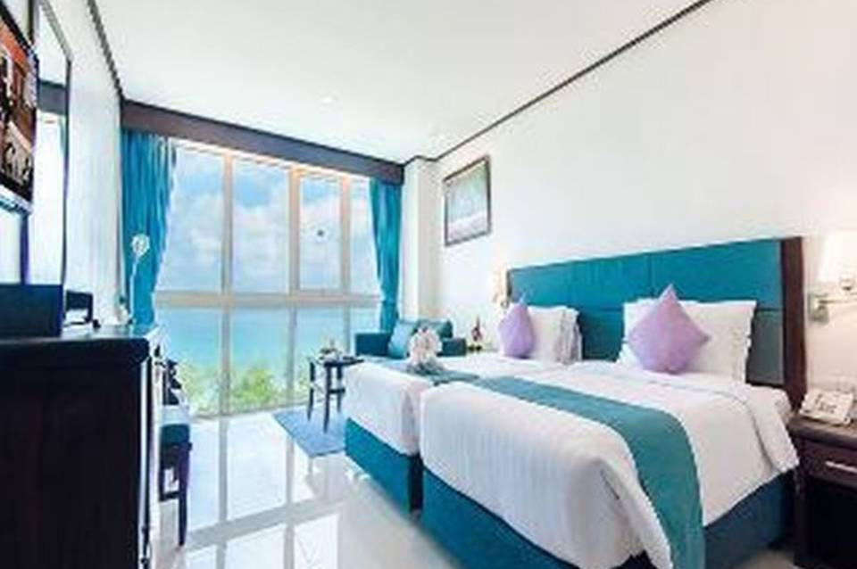 Andaman Beach Suites Hotel 4