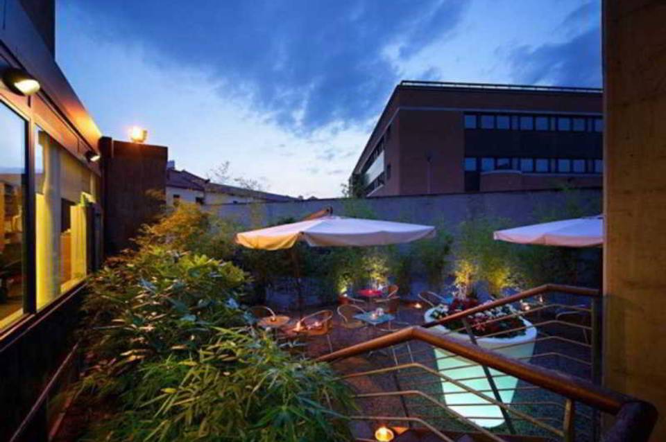 Elite Hotel 4