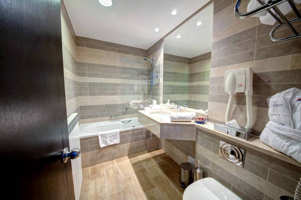 Leonardo Hotel Bucharest City Center 5