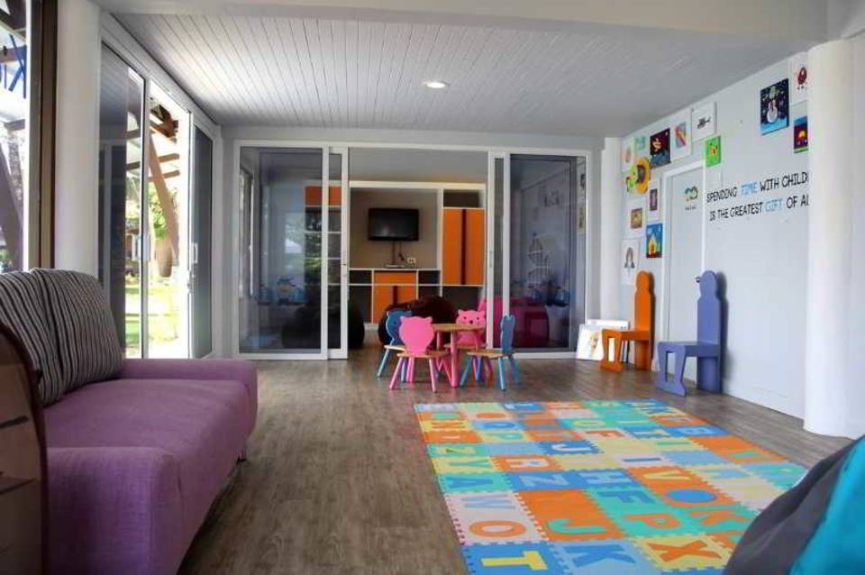 Thavorn Palm Beach 1