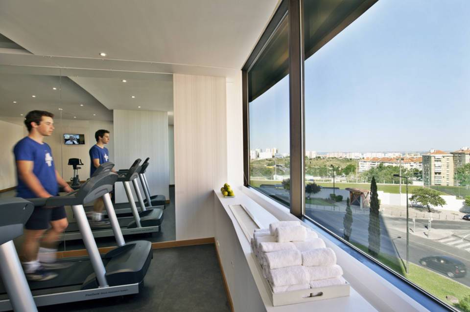 Ramada by Wyndham Lisbon 2
