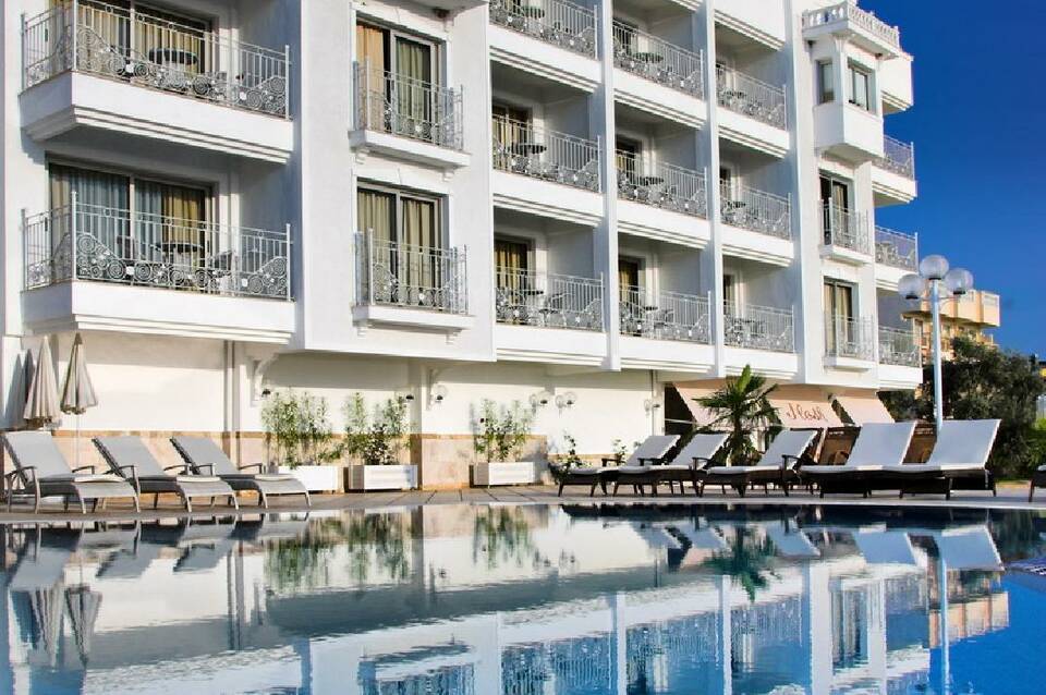 La Vista Boutique Hotel & Spa 3