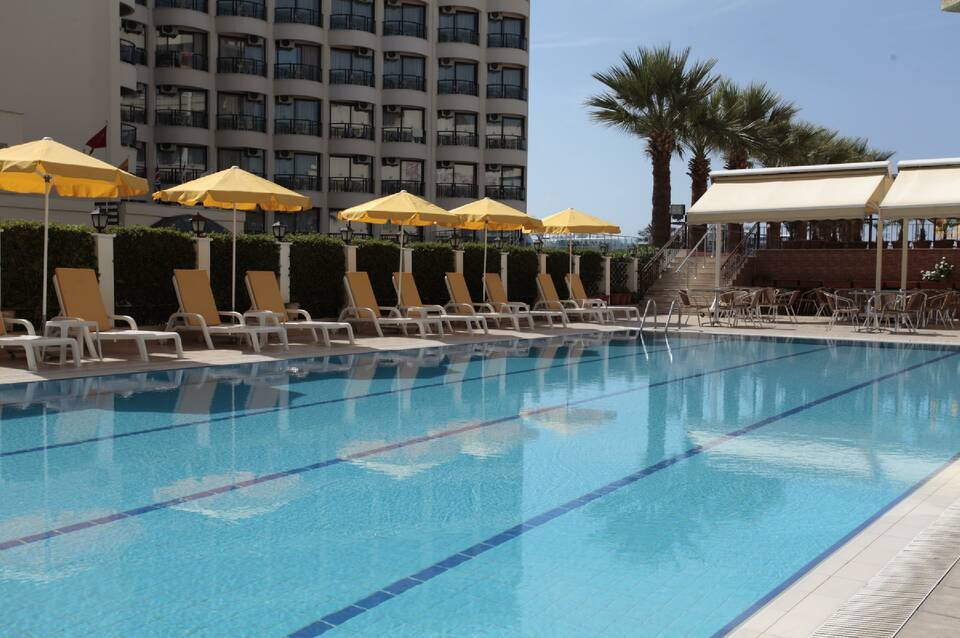 Palm Hotel 5