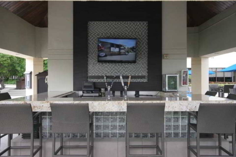 Hilton Miami Airport Blue Lagoon 1
