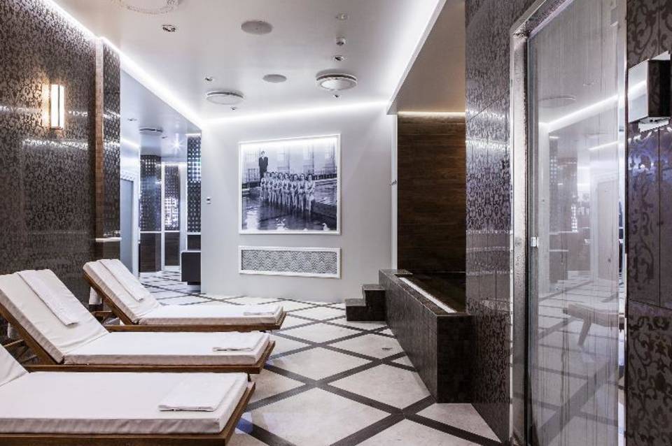 Hotel Borg 4