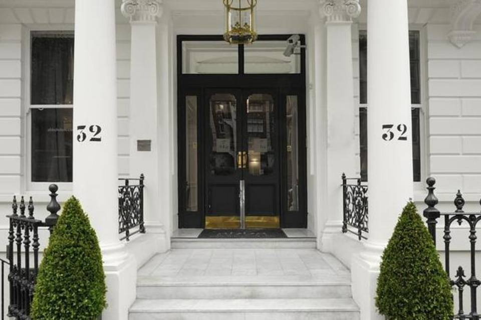 The Queen's Gate Hotel 1