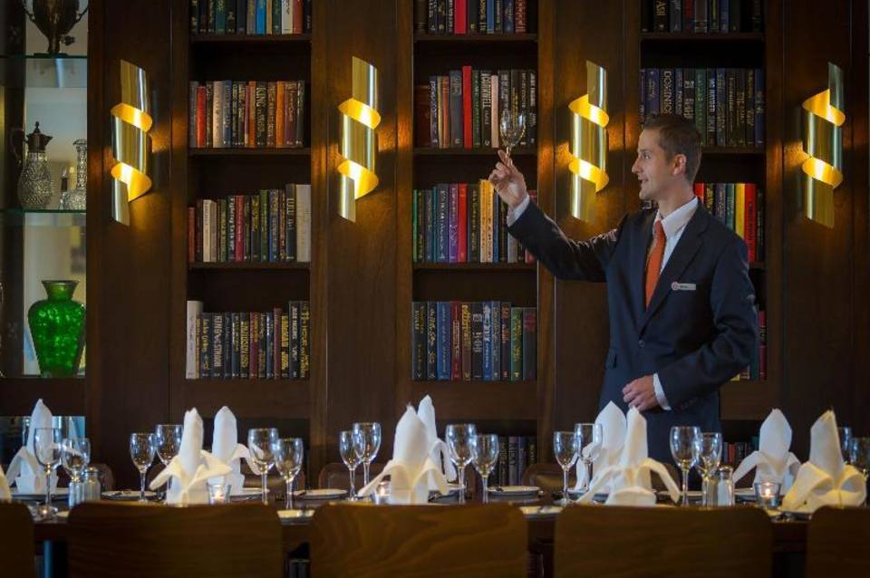 Clayton Hotel Dublin Airport 4