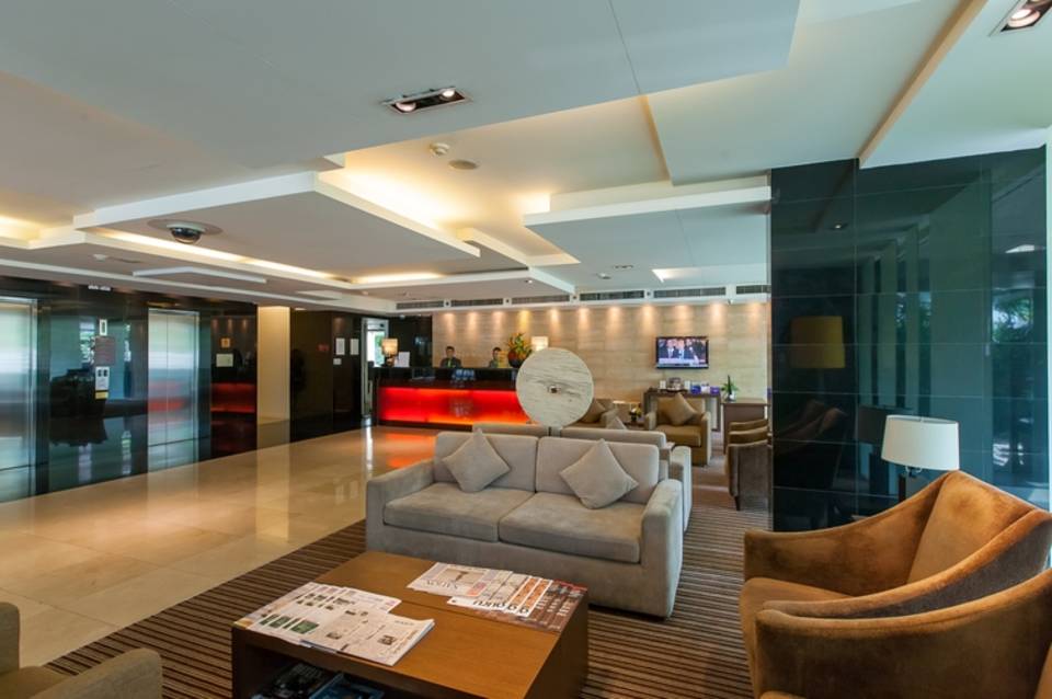 Oakwood Residence Sukhumvit 24 Bangkok 5