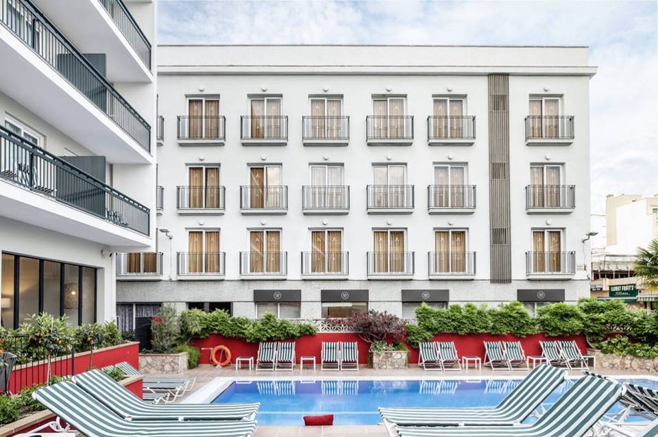AQUA Hotel Bertran Park 1