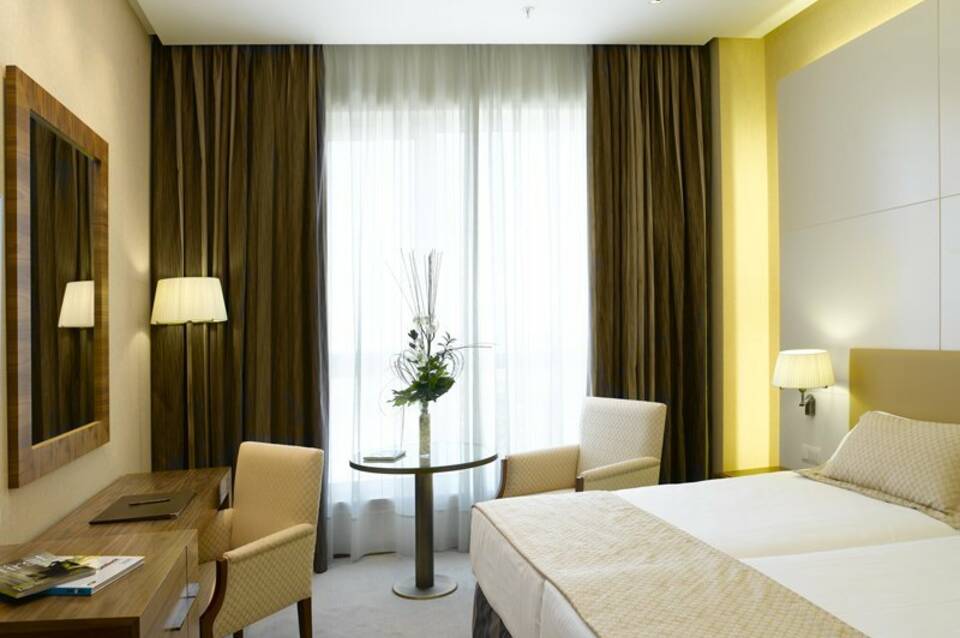 Sercotel Sorolla Palace 1