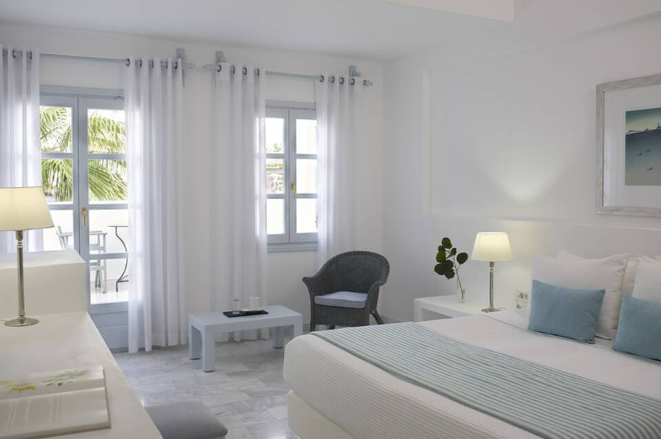 Santorini Kastelli Resort 2