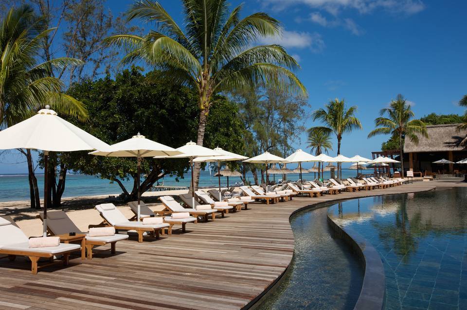 OUTRIGGER Mauritius Beach Resort 1