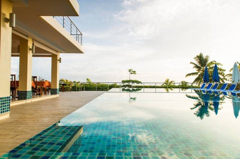 Acajou Beach Resort 1