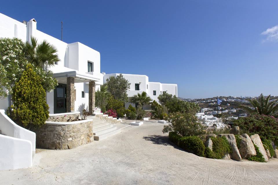 Tharroe Of Mykonos 3