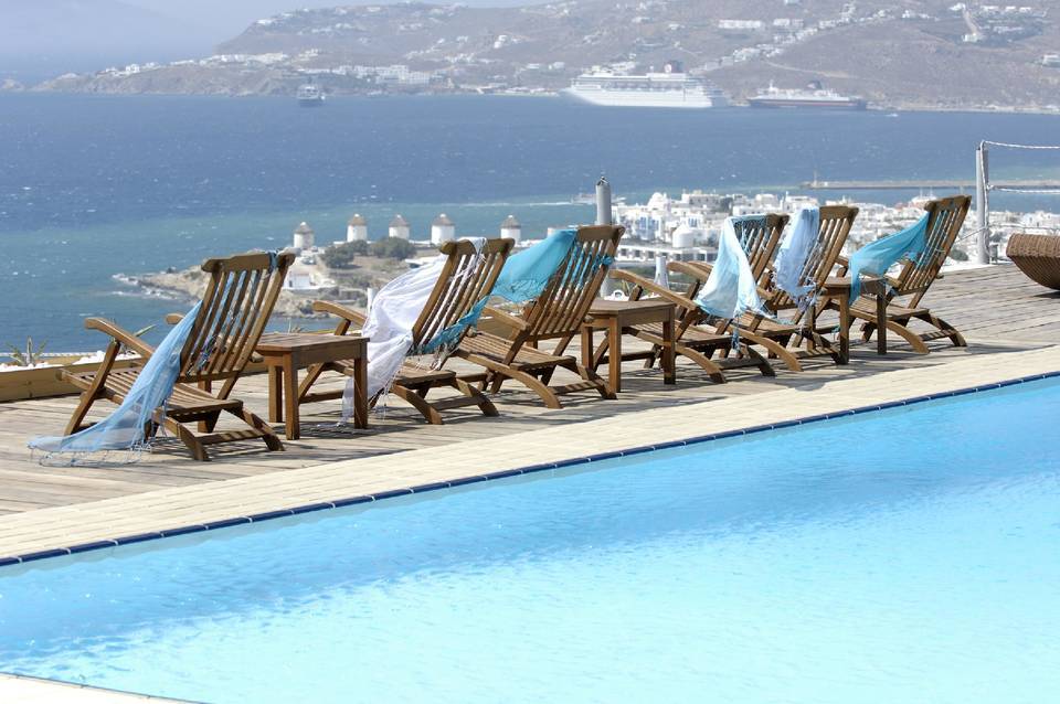 Tharroe Of Mykonos 2