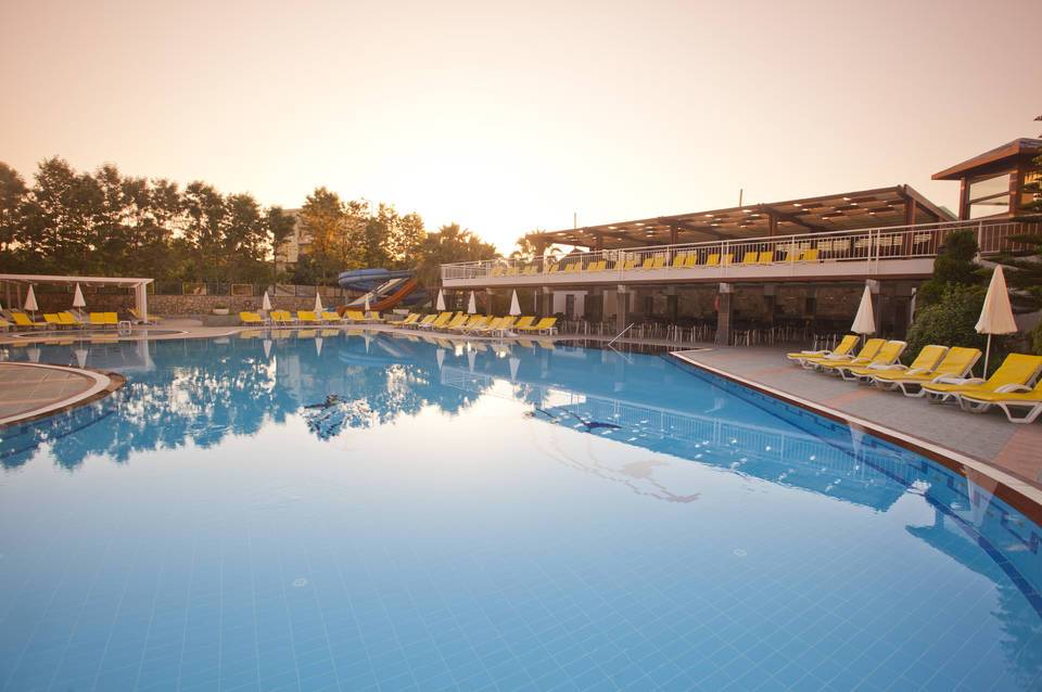 Club Mermaid Village 1