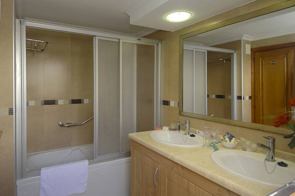 Ona Beverly Hills Suites 4