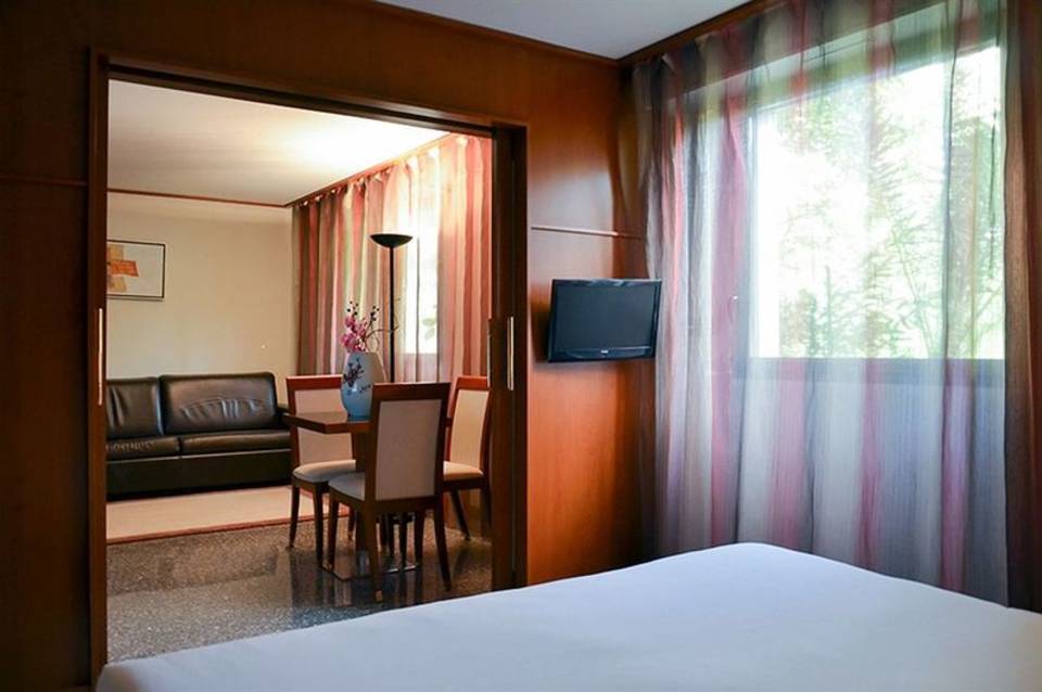 Hôtel Goldstar Resort & Suites 4