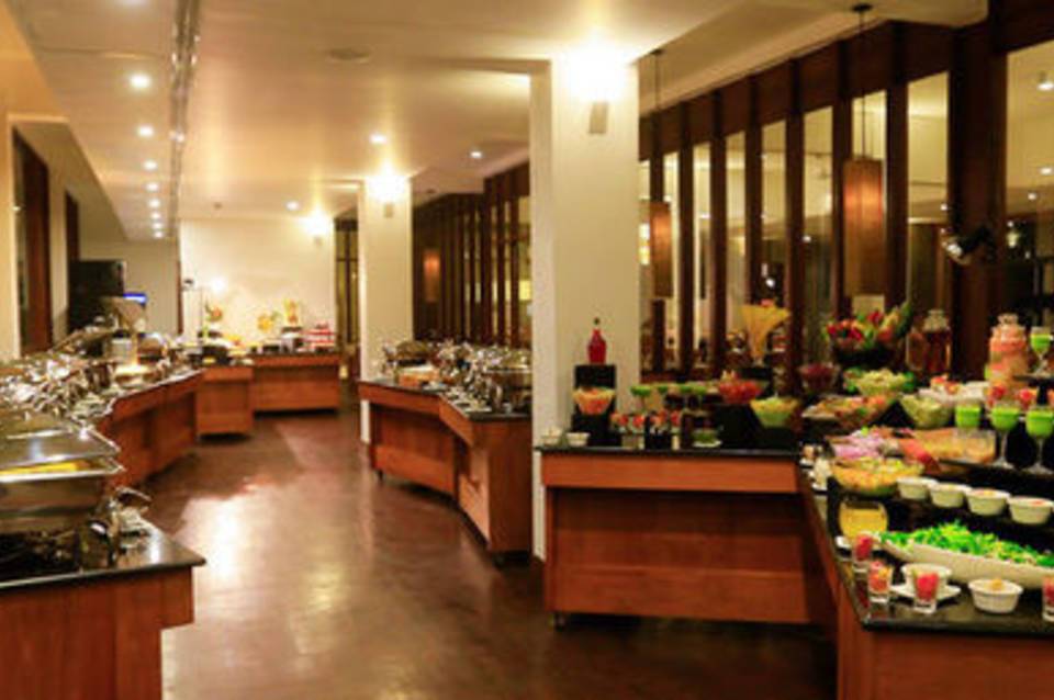 Pandanus Beach Resort & Spa 4